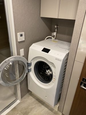 本体質量t80kgドラム式洗濯機。パナソニック